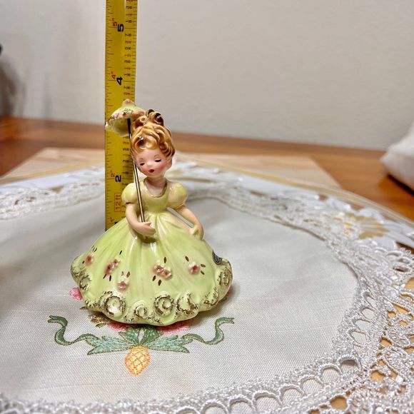 Josef Originals Vintage Cake Topper Series,Southern Belle with Umbrella Figurine - Picture 3 of 9